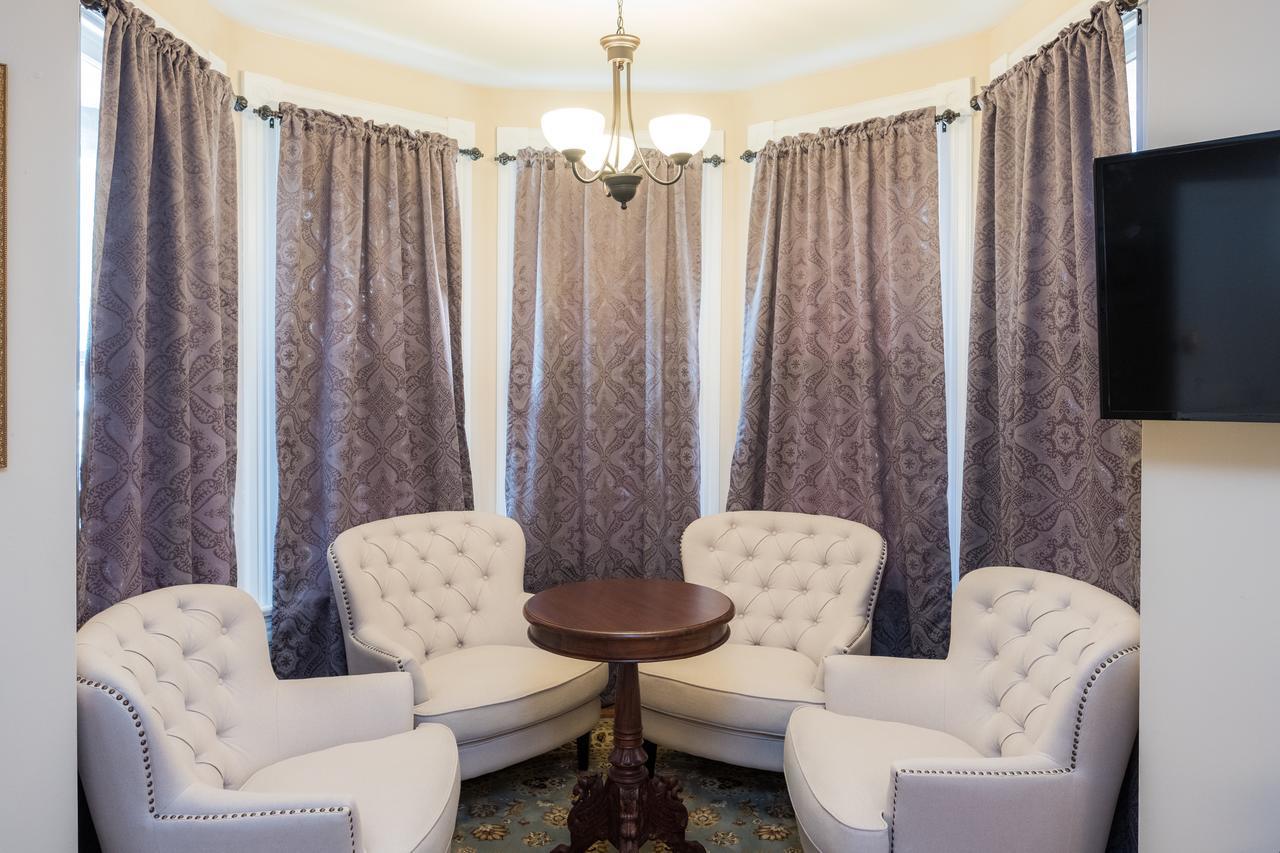 Dennison Street Inn, B & B Колониал Бийч Екстериор снимка