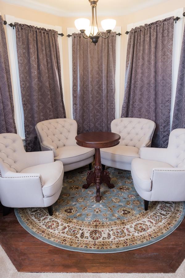 Dennison Street Inn, B & B Колониал Бийч Екстериор снимка