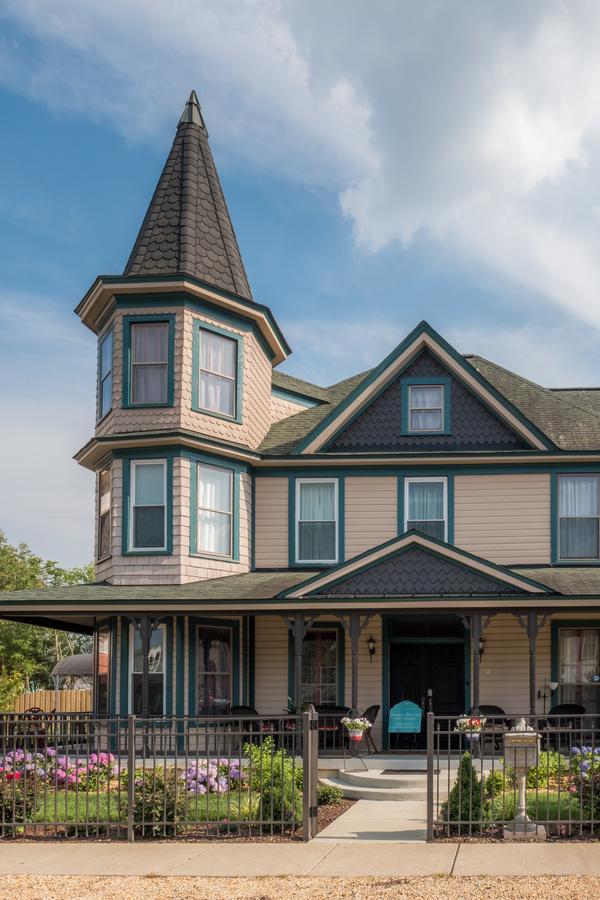 Dennison Street Inn, B & B Колониал Бийч Екстериор снимка